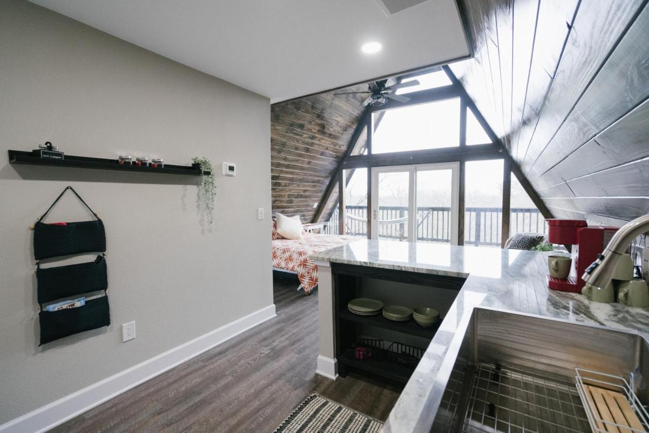 The Maverick: A-Frame W/ Hammock And Tree Top View New Braunfels Buitenkant foto