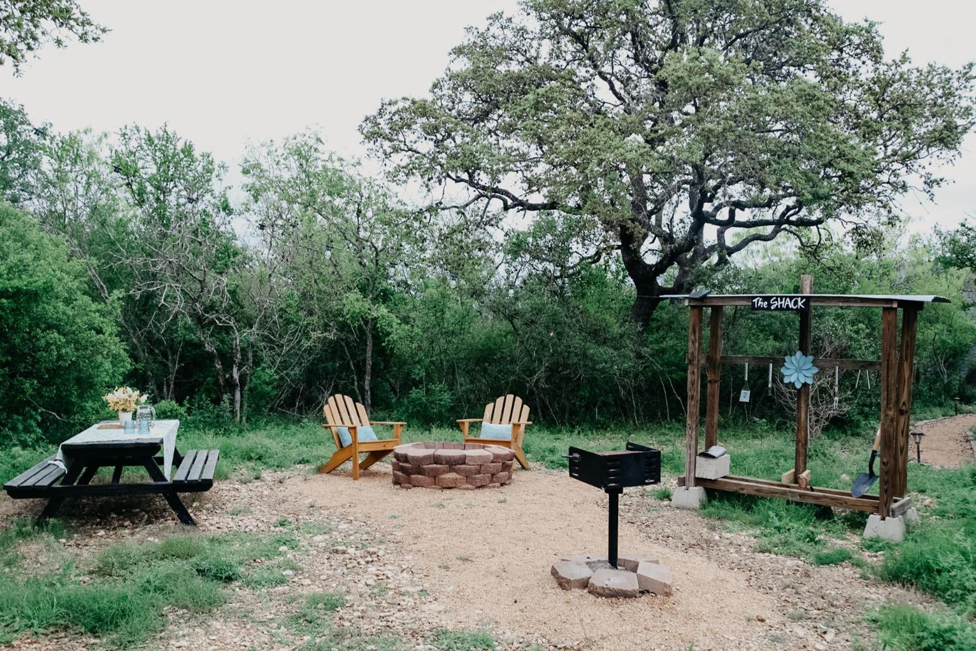 The Maverick: A-Frame W/ Hammock And Tree Top View New Braunfels Buitenkant foto