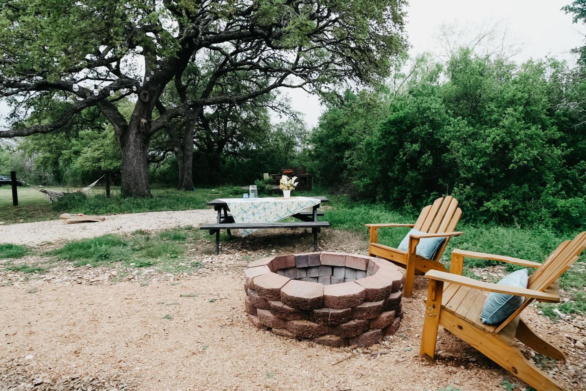 The Maverick: A-Frame W/ Hammock And Tree Top View New Braunfels Buitenkant foto